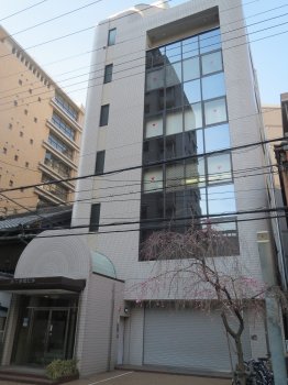 ユニ老松ビル